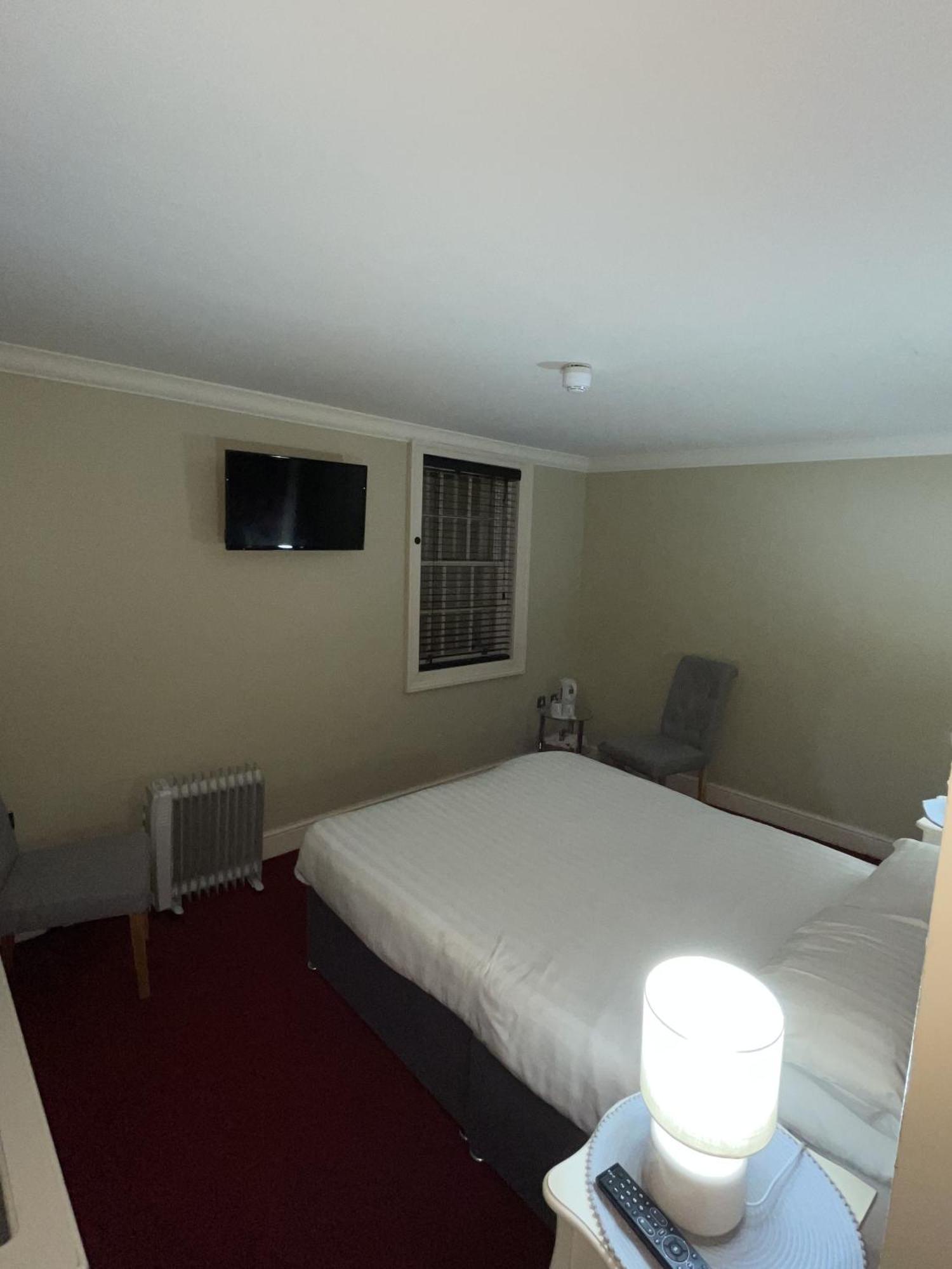 The Commercial Bar & Hotel Chester Room photo
