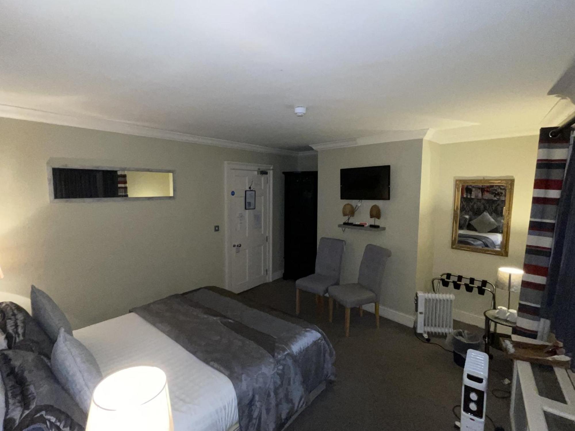 The Commercial Bar & Hotel Chester Room photo